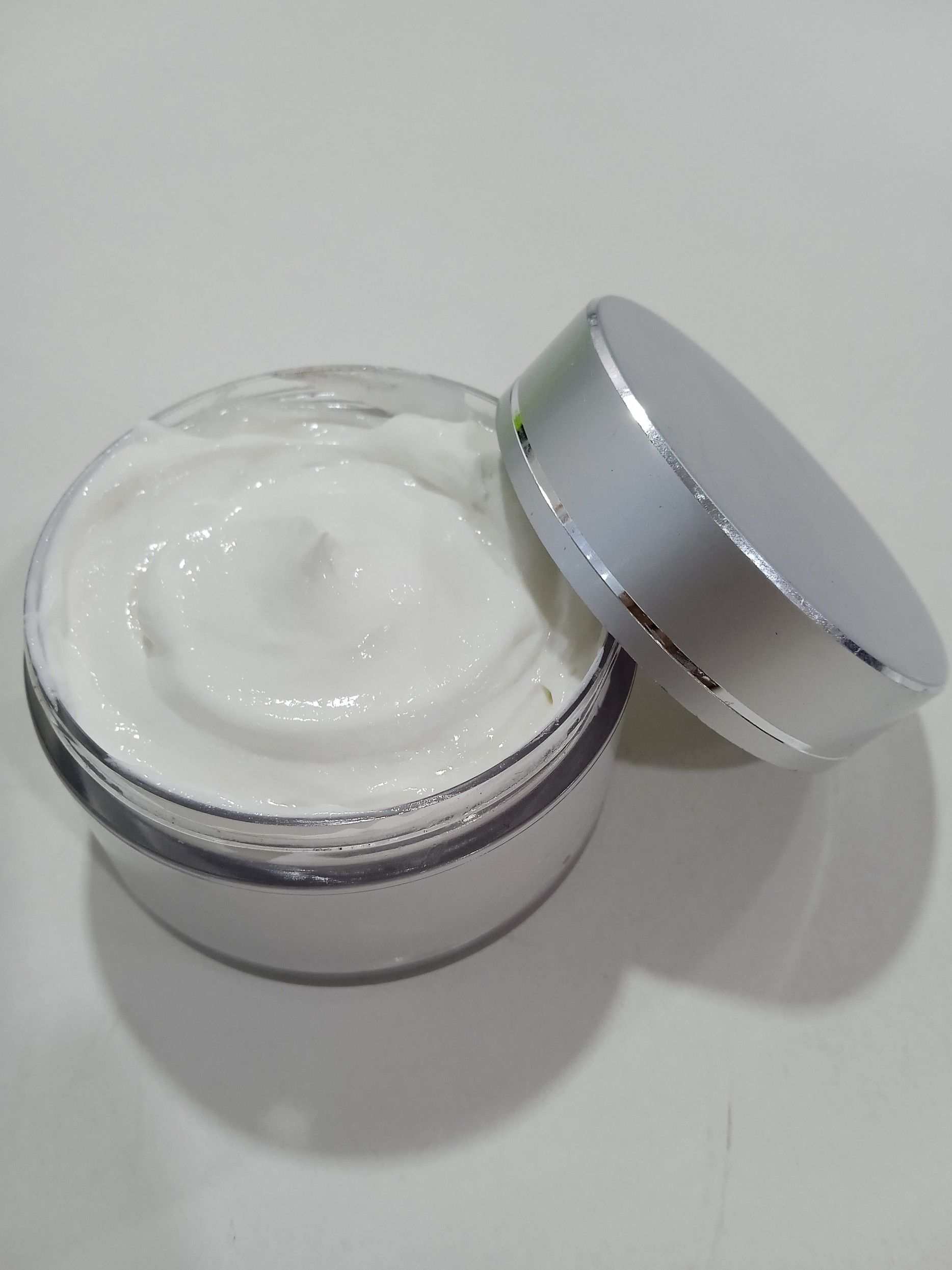 Sunscreen Cream Base (SPF -70)